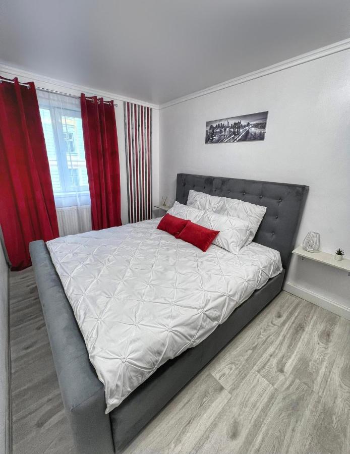 Luxor Ultra-Central Apartments Sibiu Extérieur photo